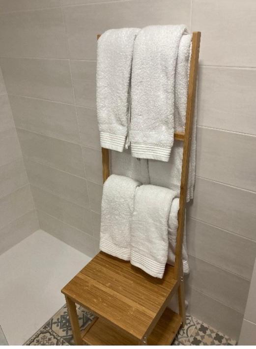 Apartamento Gascona 26 - En pleno centro de Oviedo, con internet y parking incluido Exterior foto